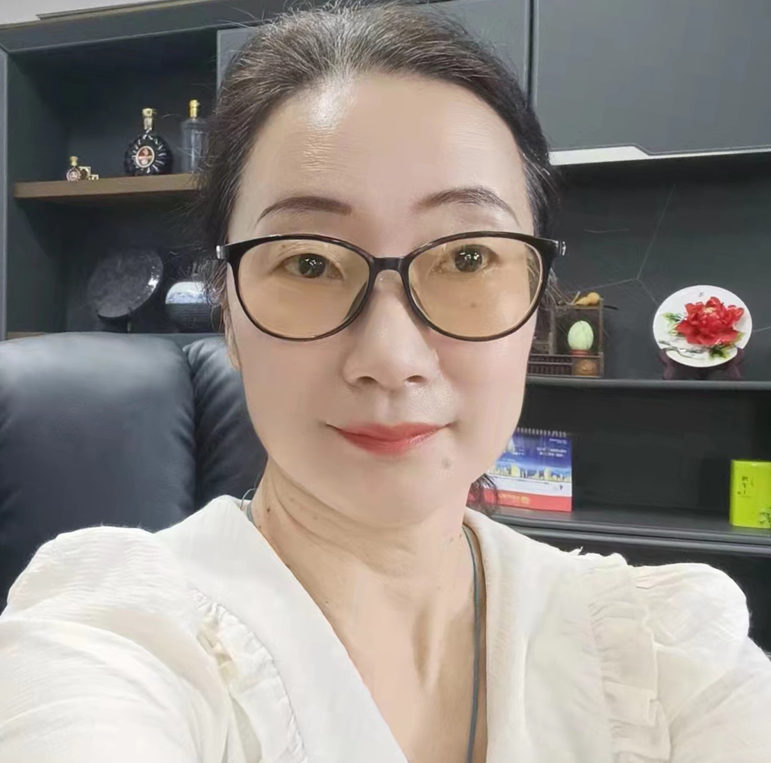 新疆辦事處—黃文玲