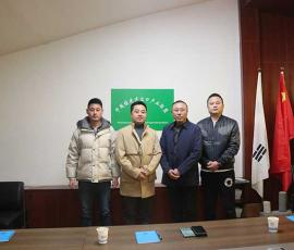 阿拉伯進(jìn)出口商會(huì)耿主席邀請(qǐng)郭理事長(zhǎng)討論出產(chǎn)品出口事項(xiàng)