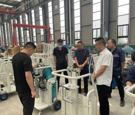 郭理事長(zhǎng)深入海拓集團(tuán)考察了解企業(yè)發(fā)展?fàn)顩r