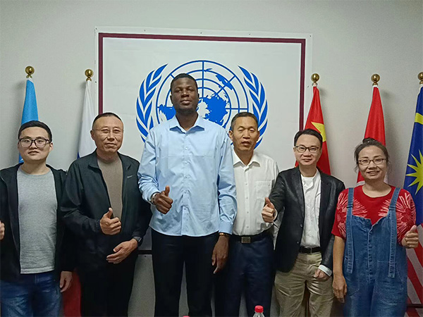 建筑情報研究所中國綠建產(chǎn)業(yè)聯(lián)盟與中非共和國大使洽談中非貿(mào)易合作